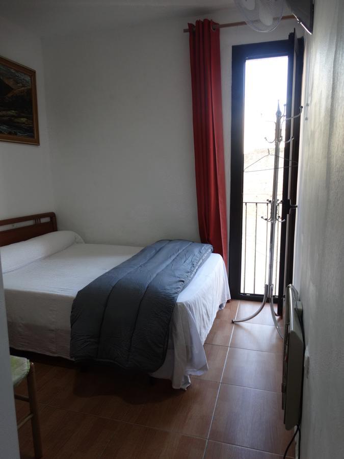 Pension Teruel Barcelona Exterior photo