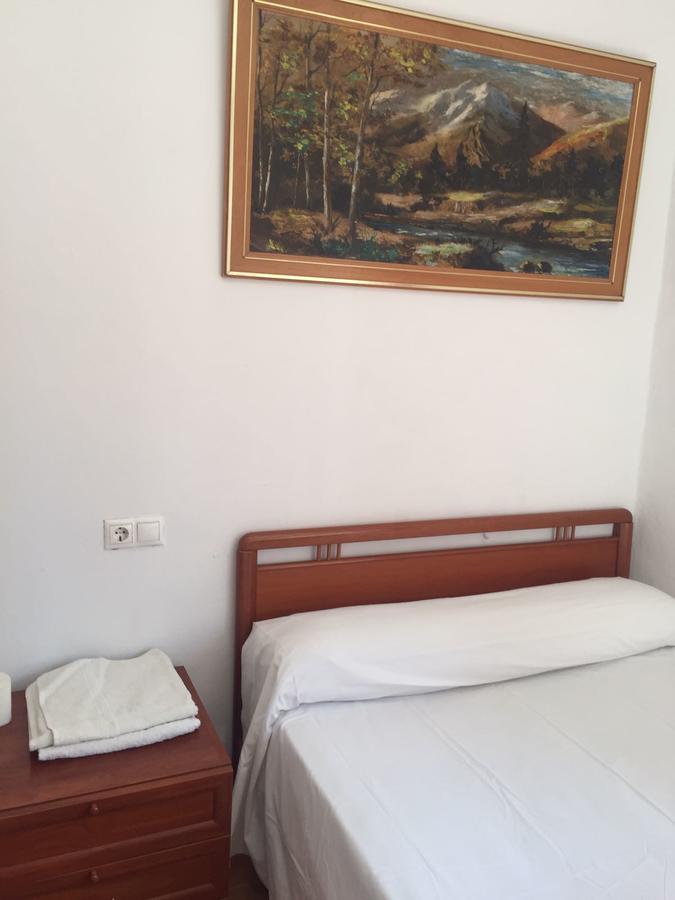 Pension Teruel Barcelona Exterior photo