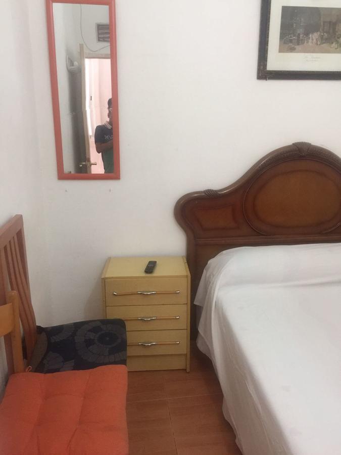Pension Teruel Barcelona Exterior photo